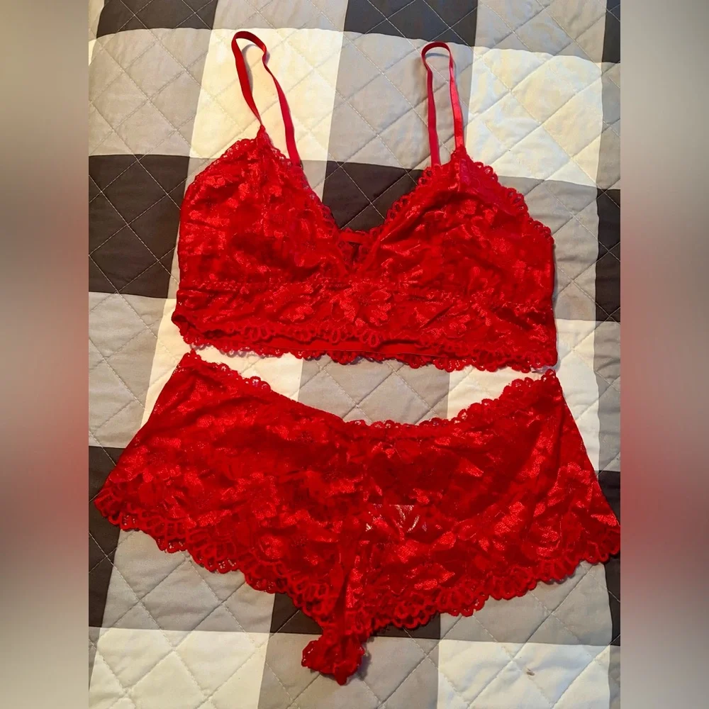 SHEIN Red Lace Intimate Set - Picture 1 of 7